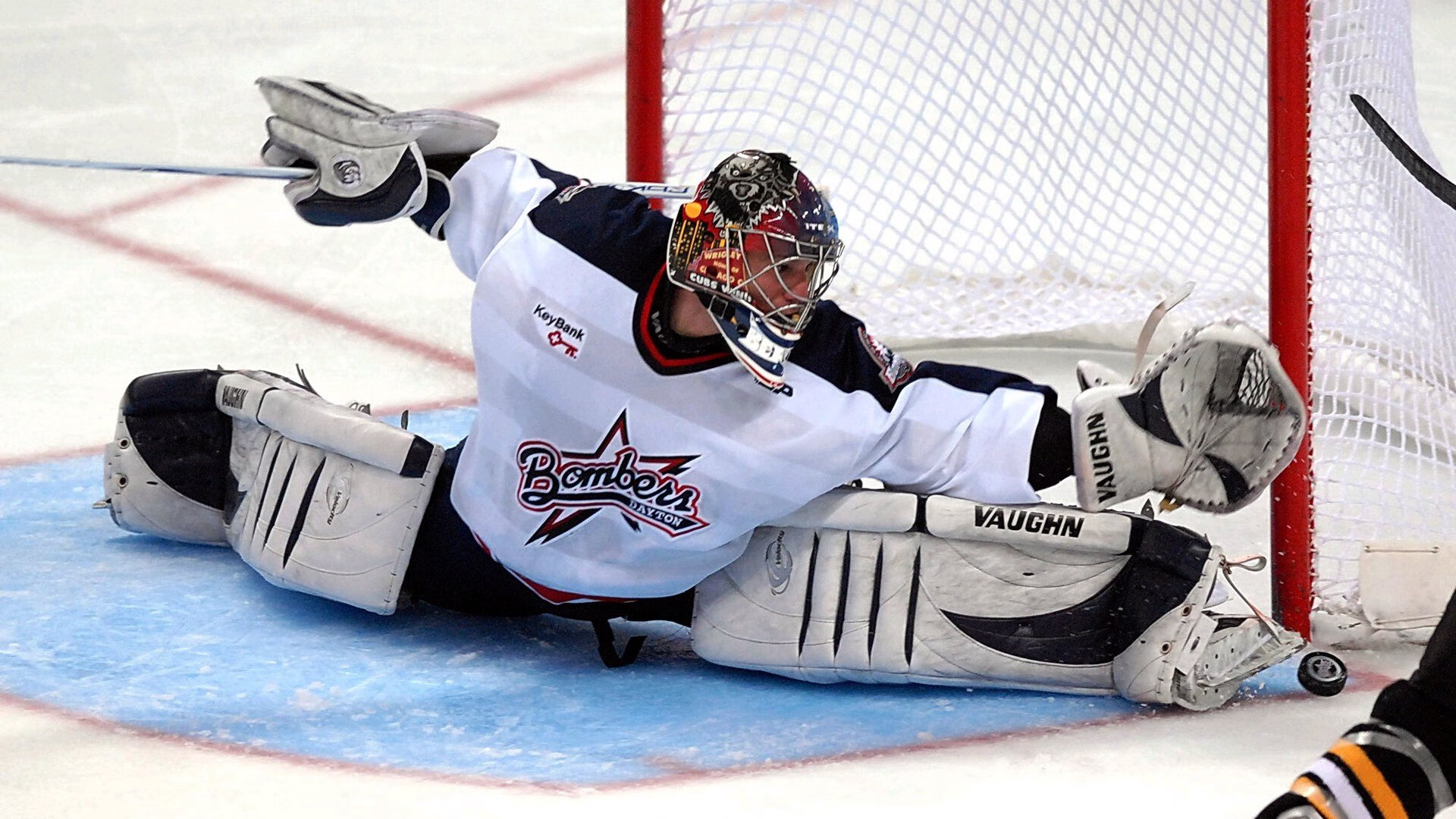 奥林匹亚主场死磕埃因霍温