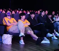 半岛体育官网-某队连败收官,球员反思总结经验分析