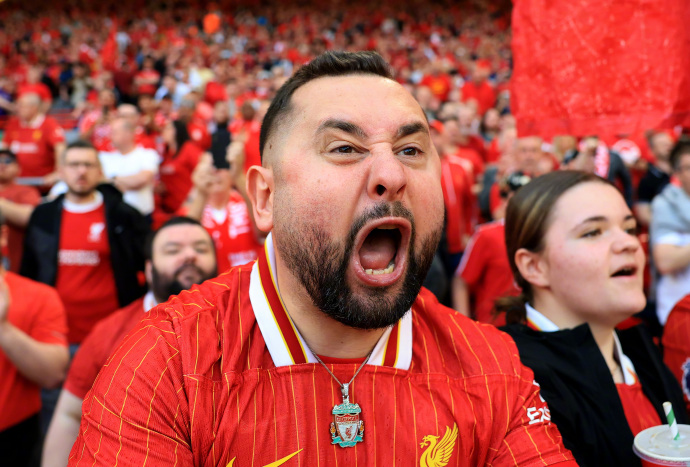 利物浦后卫菲利普斯