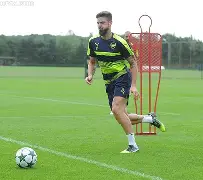 半岛体育娱乐-沙特达曼协作宣布埃弗顿球员格雷加盟