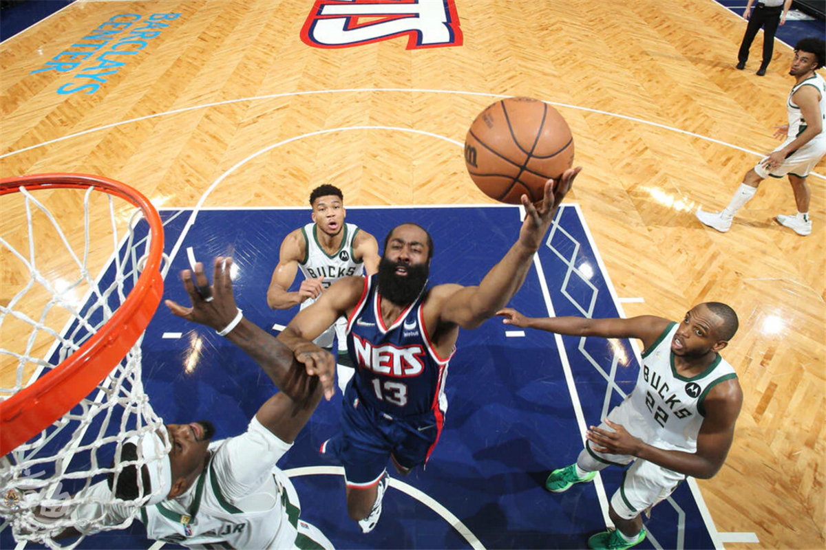 半岛体育官网-今日皇马激战皇家社会