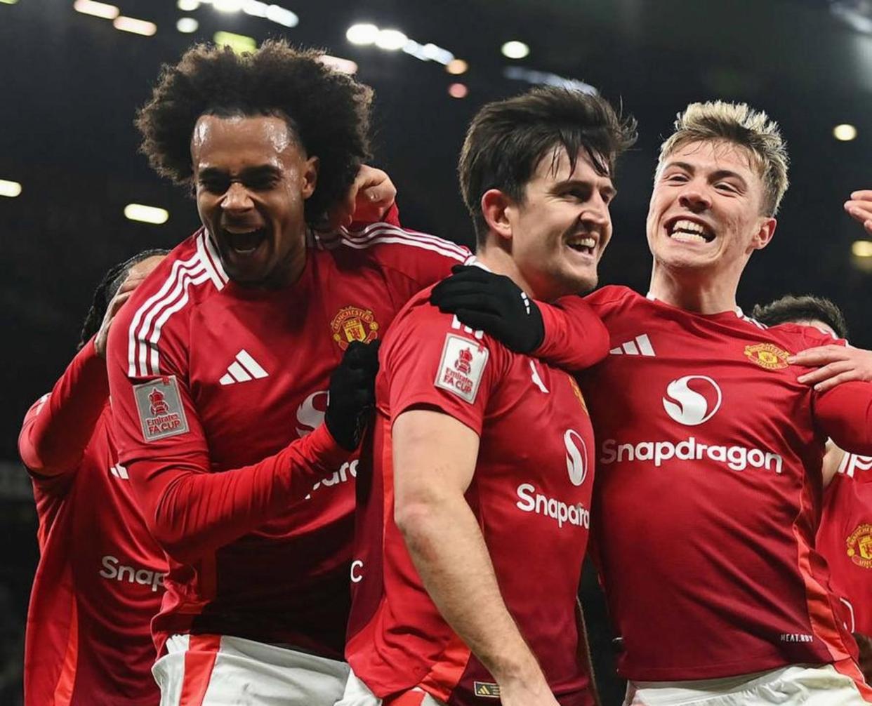 半岛体育官网-在曼联效力过的中场球员