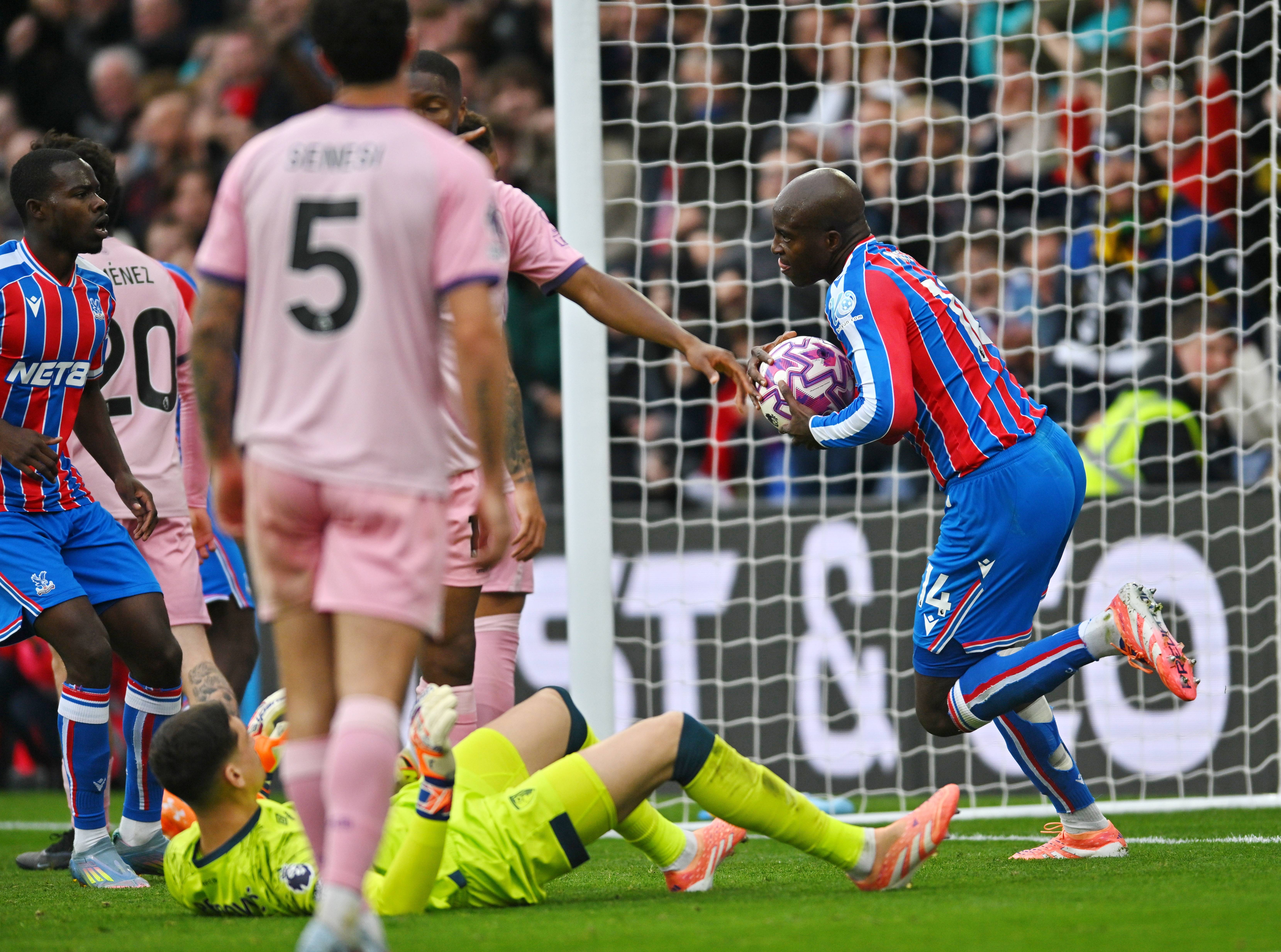 比赛日水晶宫03完败伯恩利 塞维利亚10韦斯卡