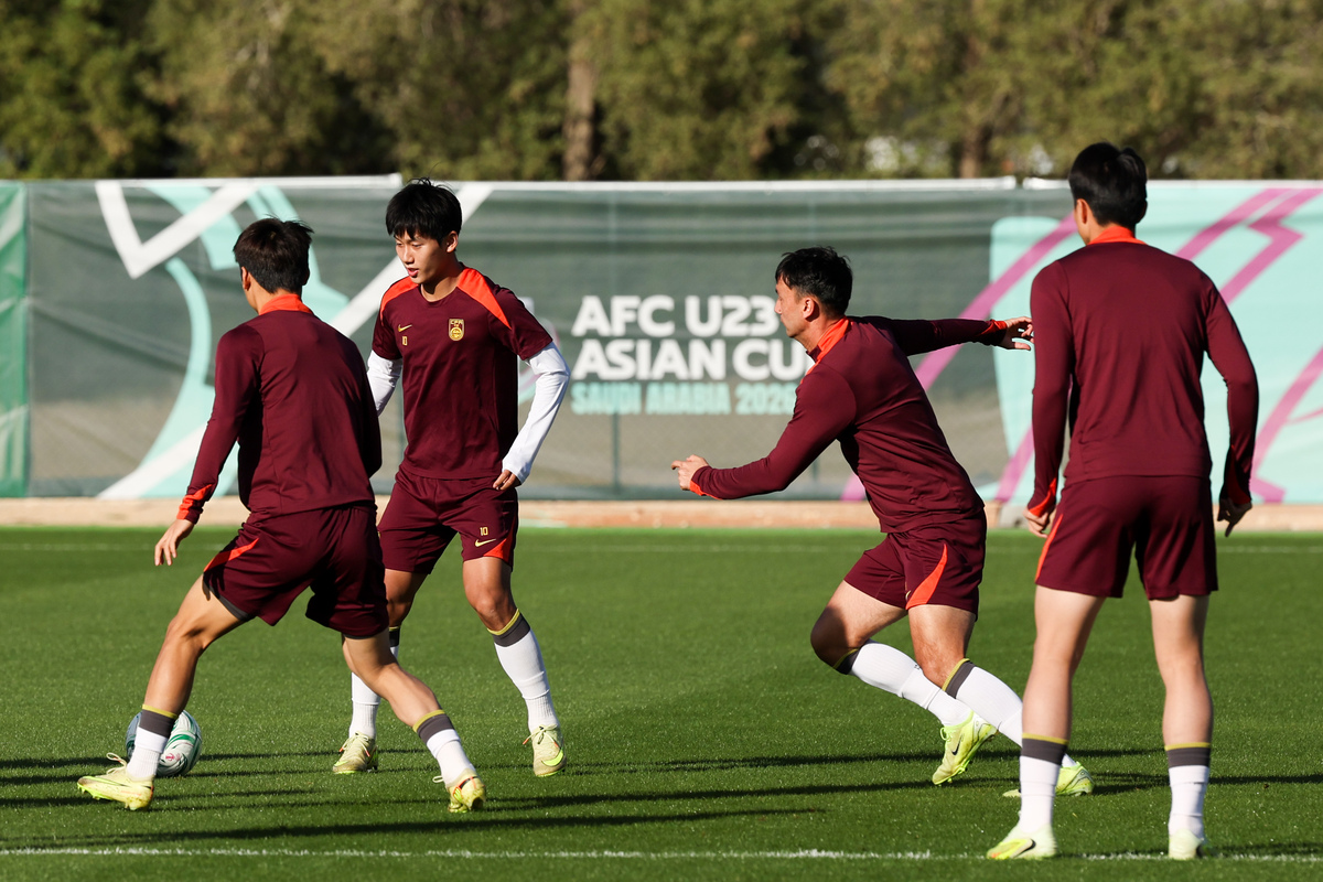 世预赛中国vs日本全场回放